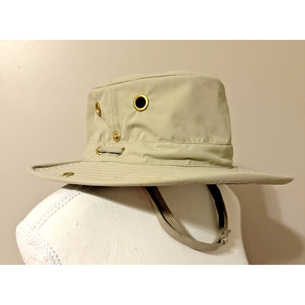 TILLEY 7 1/4 Endurables Floating Lightweight Nylon Classic Hat Ties Hiking Beige